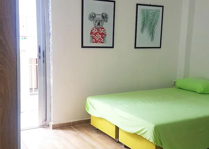 Apartament Cozy Apartment, 50 Metre Close To The