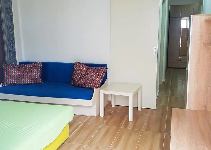 Cozy Apartment, 50 Metre Close To The Nea Moudania