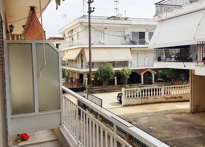 Cozy Apartment, 50 Metre Close To The