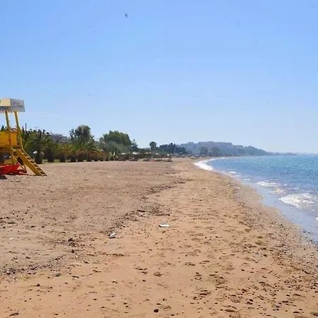 Διαμέρισμα Cozy Apartment, 50 Metre Close To The *