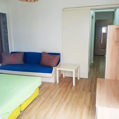 Cozy Apartment, 50 Metre Close To The Nea Moudania