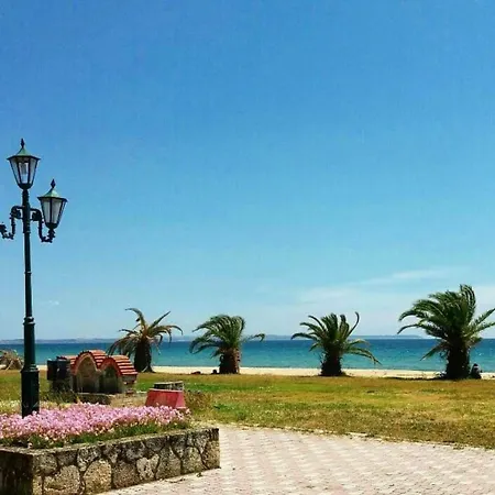 Apartment Cozy Apartment, 50 Metre Close To The