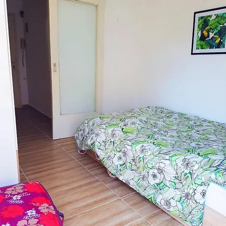 Cozy Apartment, 50 Metre Close To The *